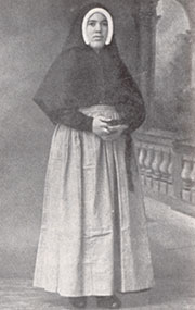Lucie, à 21 ans, novice chez les sœurs Dorothées de Tuy.