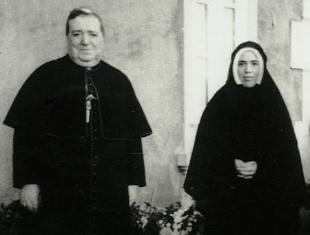Mgr da Silva et sœur Lucie