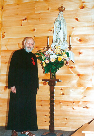 Notre Père à la maison Sainte-Thérèse, au Canada, en 1998.