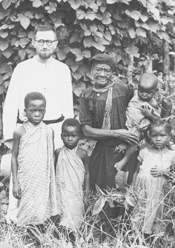 Le Père Krémer au Cameroun