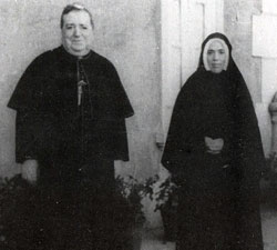 Mgr da Silva et Sœur Lucie