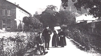 Le jardin de sœur Catherine entre l'hospice d'Enghien et la maison de Reuilly.