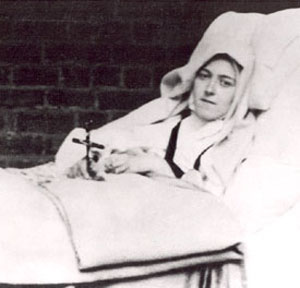 Sainte Thérèse sur son lit de malade