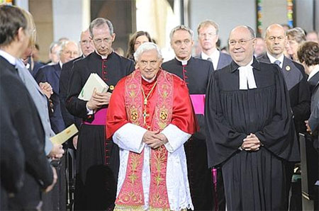 Le Pape à son arrivée à Erfurt