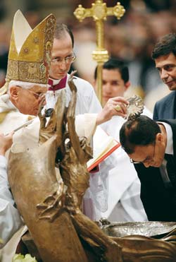 Benoît XVI baptise un musulman.