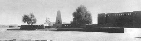 Mausolée érigé par le Gouvernement Général de l'Algérie à la mémoire du Père de Foucauld et du général Laperrine. 