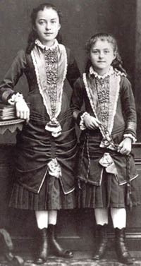 Therèse, 8 ans, avec Céline