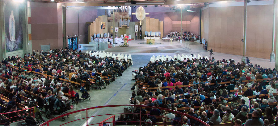 Messe d’ouverture de notre pèlerinage à l’église Sainte-Bernadette